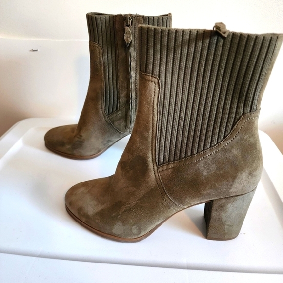 Vionic Kaylee Suede Ankle Boots Size 10 - Picture 4 of 7